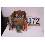 Flat W/ Figurines W/ Oriental Woman