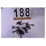 Group Vtg Skelton Keys