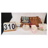 Flat W/ Planters - Vases