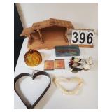 Flat W/ Nativity Barn - Pencil Box W/ Pencils -