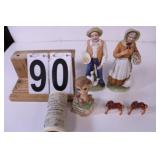 Flat W/ Homeco Old people Figures - Monkey -