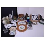 Flat Of Collectibles Includes Horse - Shoe Flower-