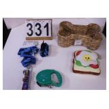 Dog Bone Basket - Dog Toy - Retractable leash -