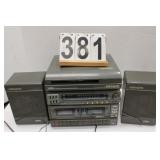 Stereo Record Player Radio & Cassette Plater W/