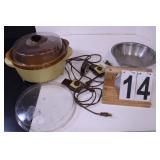 Rival Crock Pot W/ 2 Lids - Colander (Works)
