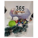 Small Tub W/ Coffee Cups - Christmas Lights -