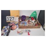 Flat w/ The Incredibles Hand Fans ~