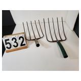 Pair Of Pitch Forks No handles