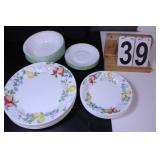 Corelle  Dinner Plates ~ Plates ~ Bowls