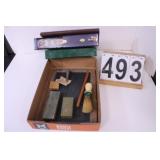 Flat W/ Shave Brush - Photo Albums -