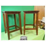 2 Stools