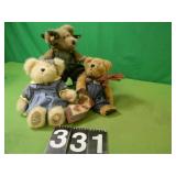 2 Boyd Bears & A Cracker Barrel Bear