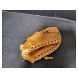 Town & Country Top Grain Cowhide Baseball Glove
