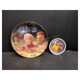 (1) 8" & (1) 4" Star Trek Collectible Plates