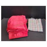 (2) Throw Blankets
