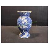 9" Vtg Blue & White Wall Vase