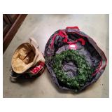 Clozzers Wreath Bag w/ Wreath & Basket