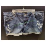 Ann Taylor Loft Jean Shorts, Sz 16