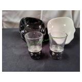 (2) Skull Shotglasses w/ (2) Skull Candy Dishes