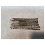 (11) Vtg Nut Picks