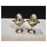 Vtg Tulip Egg Salt & Pepper Shaker Set