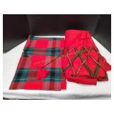 72" Table Runner & 70" Round Tablecloth