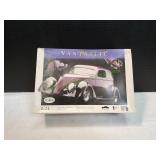 Testors Vantastic Model Kit