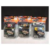 (3)2002 Hot Wheels NASCAR Racing Daytona Set-Up