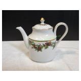 8.5" Royal Gallery The Holly & The Joy Teapot