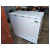 Magic Chef Deep Freezer