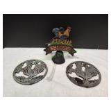 Welcome Rooster Dinner Bell w/ Trivets