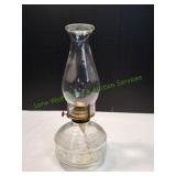 Vtg Kaadan LTD Oil Lamp w/ Hurricane Glass Globe