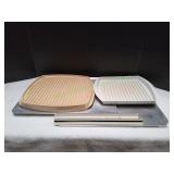 (2) Baking Sheets, (2) Bacon Trays & (2) Rulers