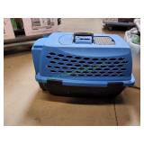 Medium Blue Pet Kennel