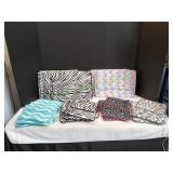 (5) Laptop Bags & (10) Tablet Bags