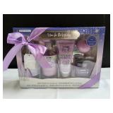 Scent Theory Home for the Holidays Bath Set