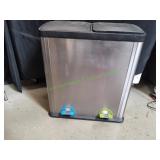 Dual-Compartment Trach & Recycling Bin