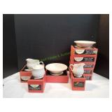 Vtg Sculptura Soup Bowls & More