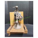 Vtg DeJur Model 750 Projector