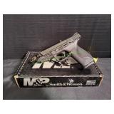Smith & Wesson M&P40 40SW Pistol