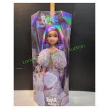 24" Bratz x Kylie Jenner Day Fashion Doll 24" Bratz x Kylie Jenner Day Fashion Doll