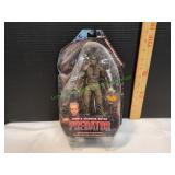 NECA Predator Jungle Disguise Dutch Action Figure NECA Predator Jungle Disguise Dutch Action Figure