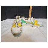 Nike Tennis Shoes, Sz 9 Nike Tennis Shoes, Sz 9