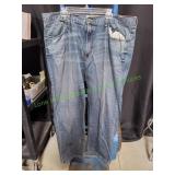 Wrangler Loose Straight Leg Jeans, Sz 42x32 Wrangler Loose Straight Leg Jeans, Sz 42x32