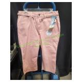 Lee Riers Mid Rise Capri Pants, Sz 10M Lee Riers Mid Rise Capri Pants, Sz 10M