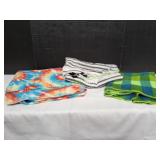 (3) Throw Blankets (3) Throw Blankets