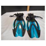 U.S. Divers Flippers, Sz L/XL 35-39 U.S. Divers Flippers, Sz L/XL 35-39