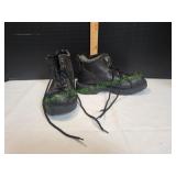 Bass Shoes, Sz 11M Bass Shoes, Sz 11M