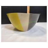 Crate & Barrel Serving Bowl Crate & Barrel Serving Bowl