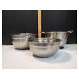 Metal Mixing Bowls w/ Metal Colander